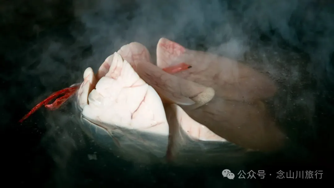 独属于云南人的美食时光——巴珠村的杀猪饭,11月中旬已热闹开启第一波 - 第15张