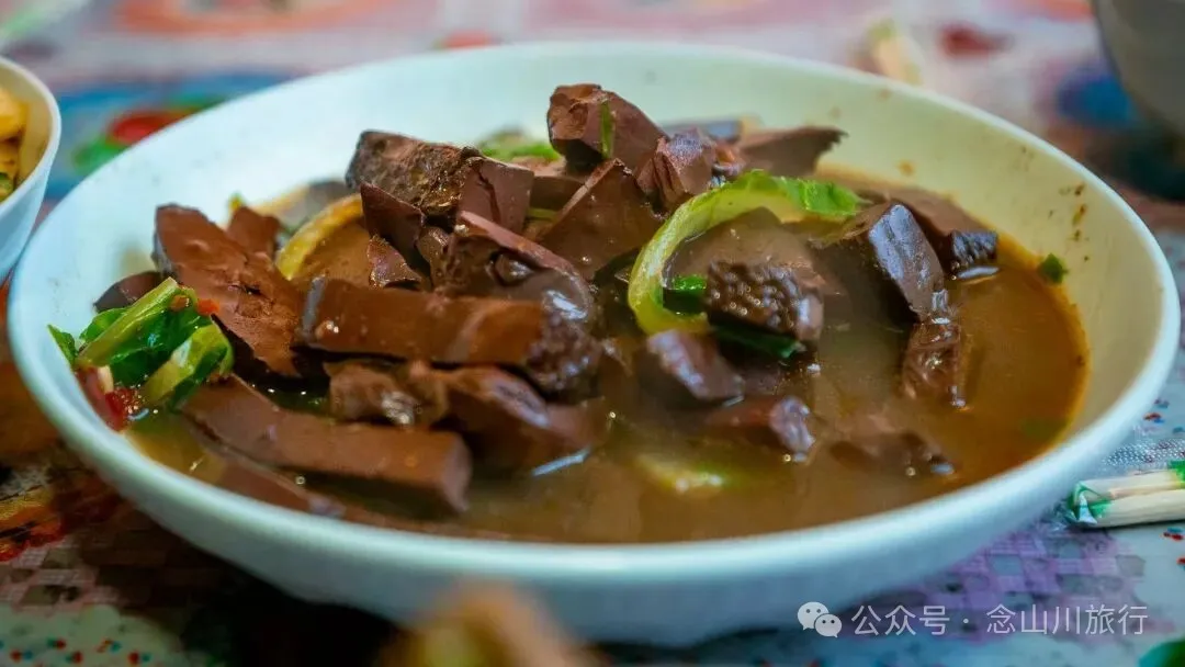 独属于云南人的美食时光——巴珠村的杀猪饭,11月中旬已热闹开启第一波 - 第24张