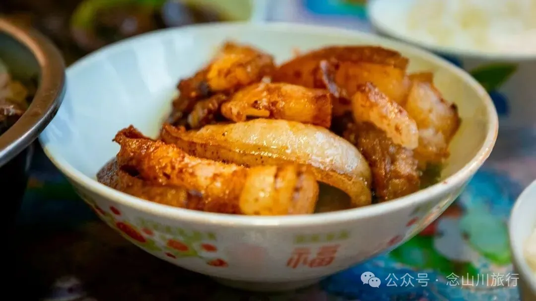 独属于云南人的美食时光——巴珠村的杀猪饭,11月中旬已热闹开启第一波 - 第27张