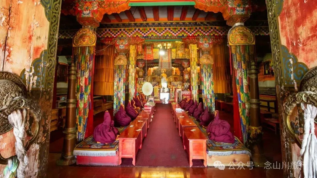 尋訪藏傳佛教寺廟達來寺,在未完工的殿堂裡,遇見一座正在進行的信仰 - 第11張