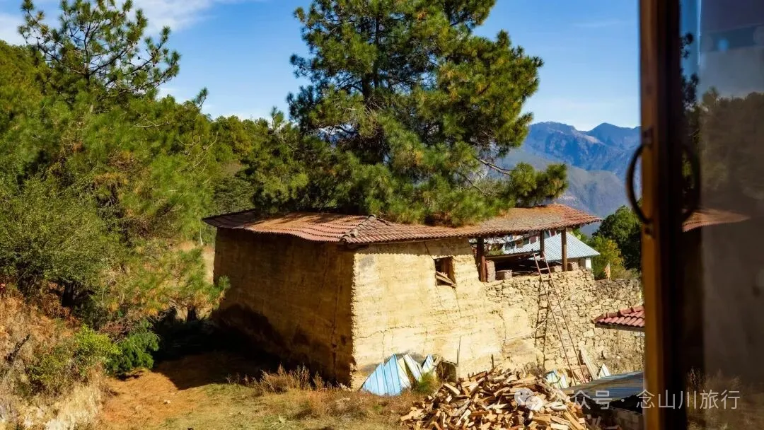 尋訪藏傳佛教寺廟達來寺,在未完工的殿堂裡,遇見一座正在進行的信仰 - 第19張