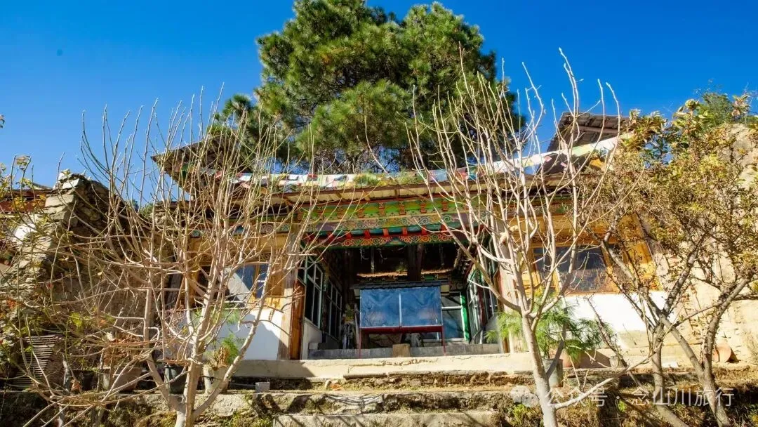 尋訪藏傳佛教寺廟達來寺,在未完工的殿堂裡,遇見一座正在進行的信仰 - 第20張