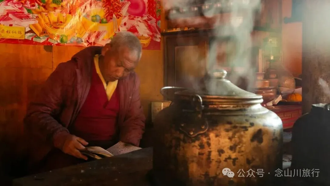 尋訪藏傳佛教寺廟達來寺,在未完工的殿堂裡,遇見一座正在進行的信仰 - 第27張