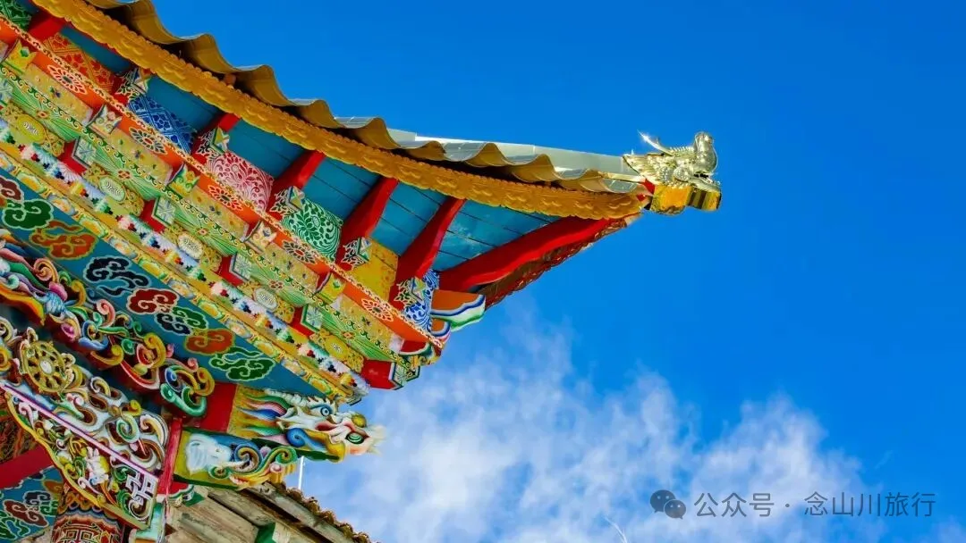 尋訪藏傳佛教寺廟達來寺,在未完工的殿堂裡,遇見一座正在進行的信仰 - 第7張