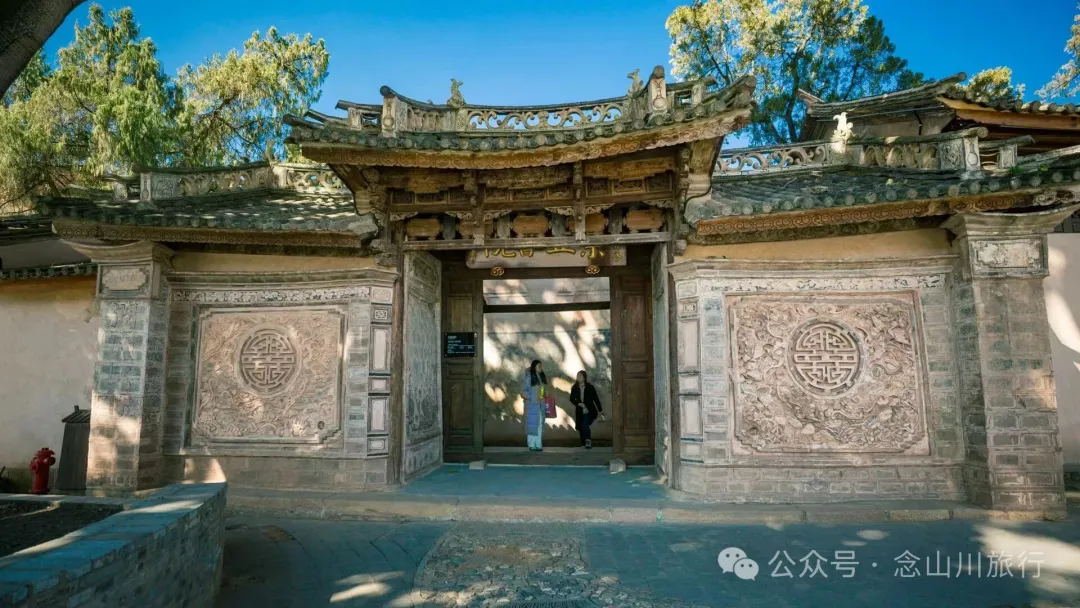 云南一座5星好评的古城，这家书店值2星 - 第5张