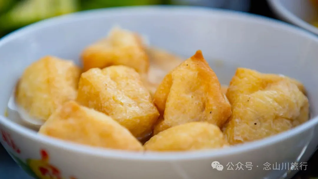 大理巍山金沙坪村殺豬飯:一口火燒肉與一次落日晚霞的鄉愁治癒之旅 - 第19张 - 大理旅行 大理巍山金沙坪村殺豬飯:一口火燒肉與一次落日晚霞的鄉愁治癒之旅 - 第19张