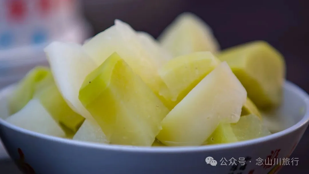 大理巍山金沙坪村殺豬飯:一口火燒肉與一次落日晚霞的鄉愁治癒之旅 - 第25张 - 大理旅行 大理巍山金沙坪村殺豬飯:一口火燒肉與一次落日晚霞的鄉愁治癒之旅 - 第25张