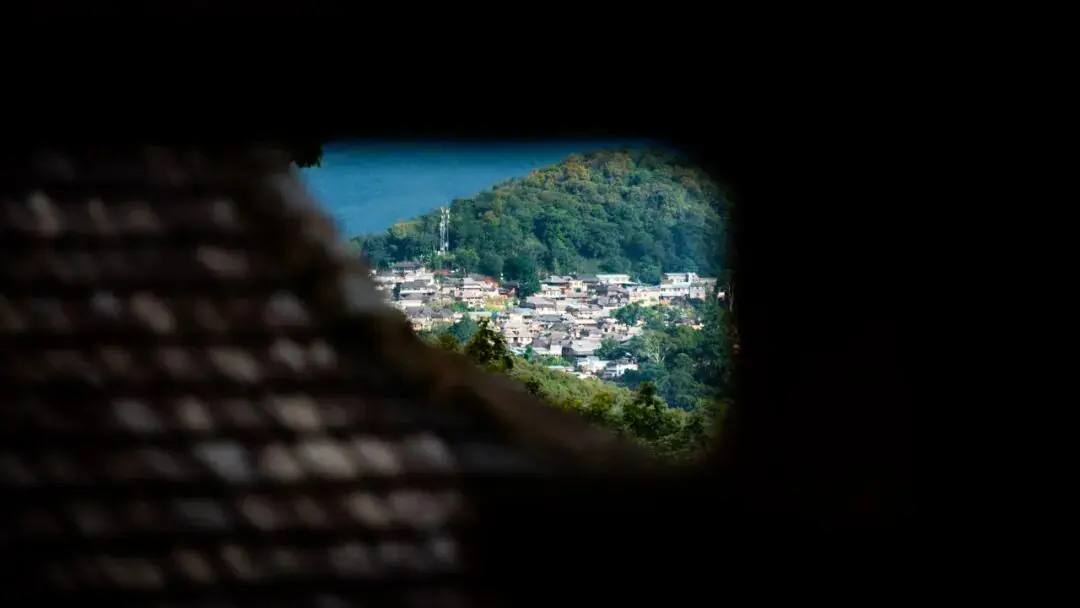 Puer Lancang Wengji Ancient Village: From Sea of Clouds to Cooking Smoke, the Rainy Season Ancient Village Hides the Blang People’s Last Deep Gaze - Image 1