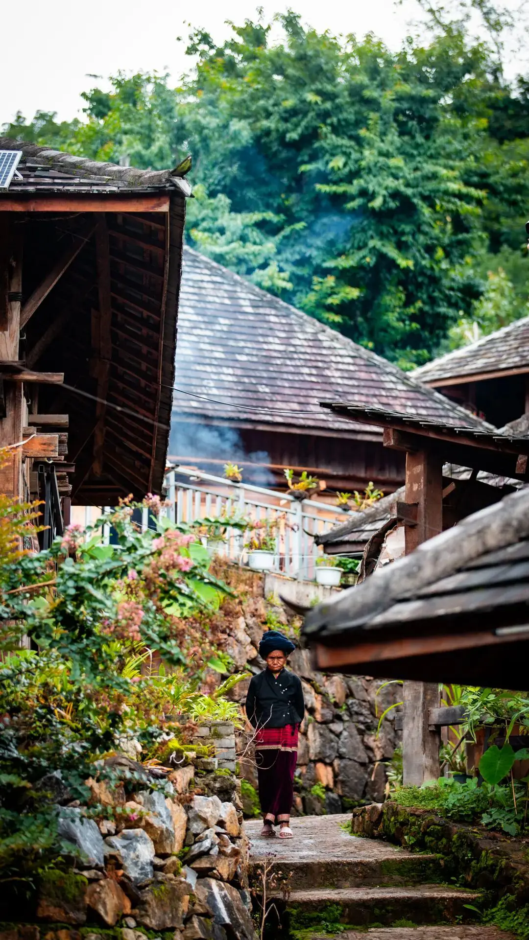 Puer Lancang Wengji Ancient Village: From Sea of Clouds to Cooking Smoke, the Rainy Season Ancient Village Hides the Blang People’s Last Deep Gaze - Image 19