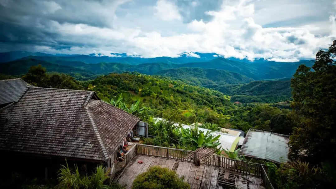 Puer Lancang Wengji Ancient Village: From Sea of Clouds to Cooking Smoke, the Rainy Season Ancient Village Hides the Blang People’s Last Deep Gaze - Image 3