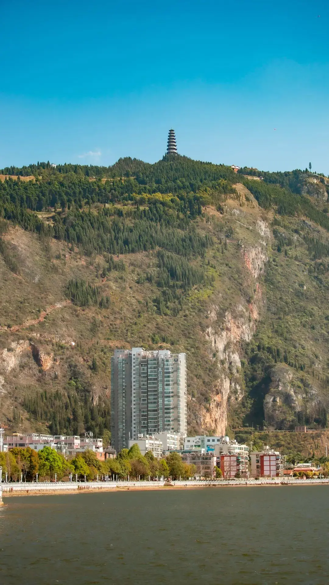 紅河箇舊金湖:天災變利好,70年洗盡一座工業城的塵與光 - 第13張