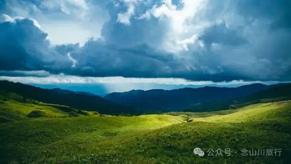 大理南涧无量太平山高山草甸:春天不肯离开,秋天不忍到来的地方