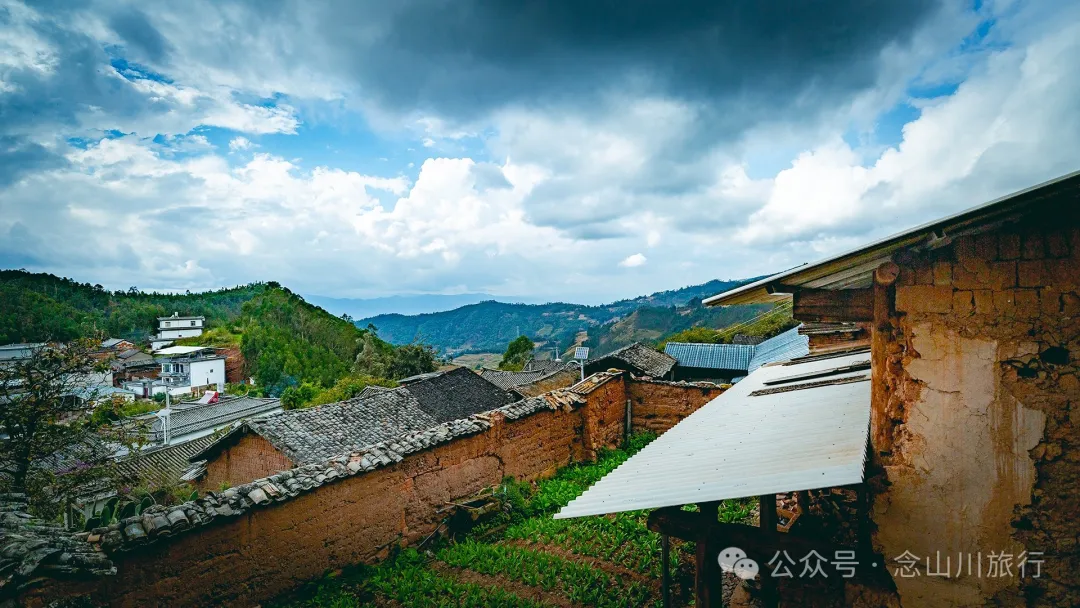 大理巍山小塘子村:山顶池塘边的彝族村庄 - 第18张 - 念山川旅行 大理巍山小塘子村:山顶池塘边的彝族村庄 - 第18张