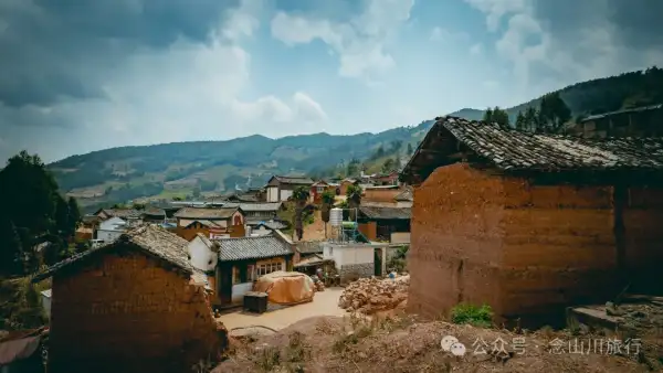 大理巍山安乐梯村:春天里的村庄藏着的明丽而与美好