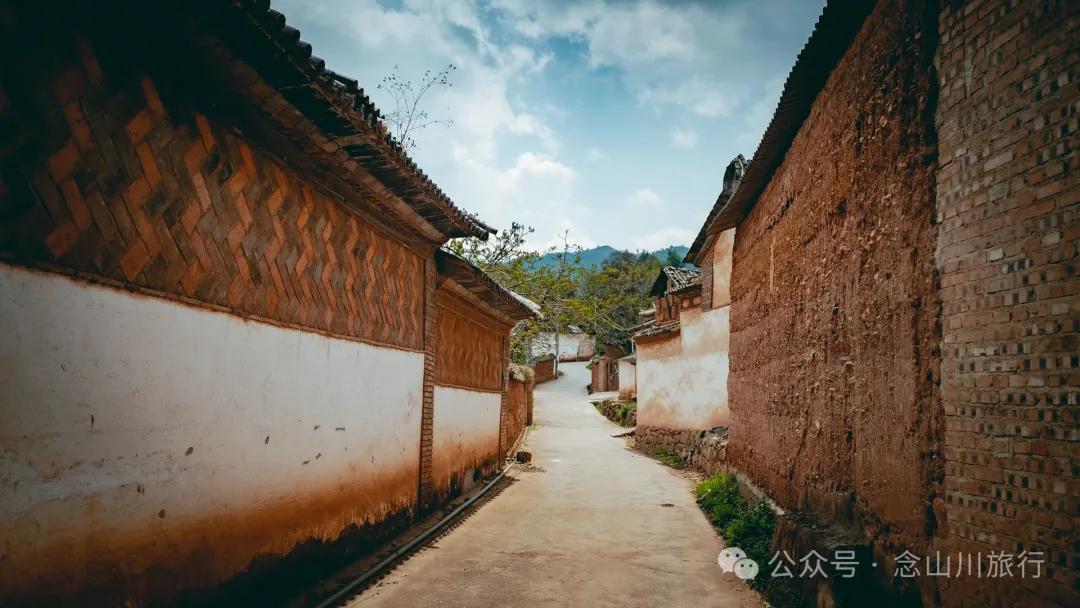 大理巍山安乐梯村:春天里的村庄藏着的明丽而与美好 - 第9张 - 念山川旅行 大理巍山安乐梯村:春天里的村庄藏着的明丽而与美好 - 第9张