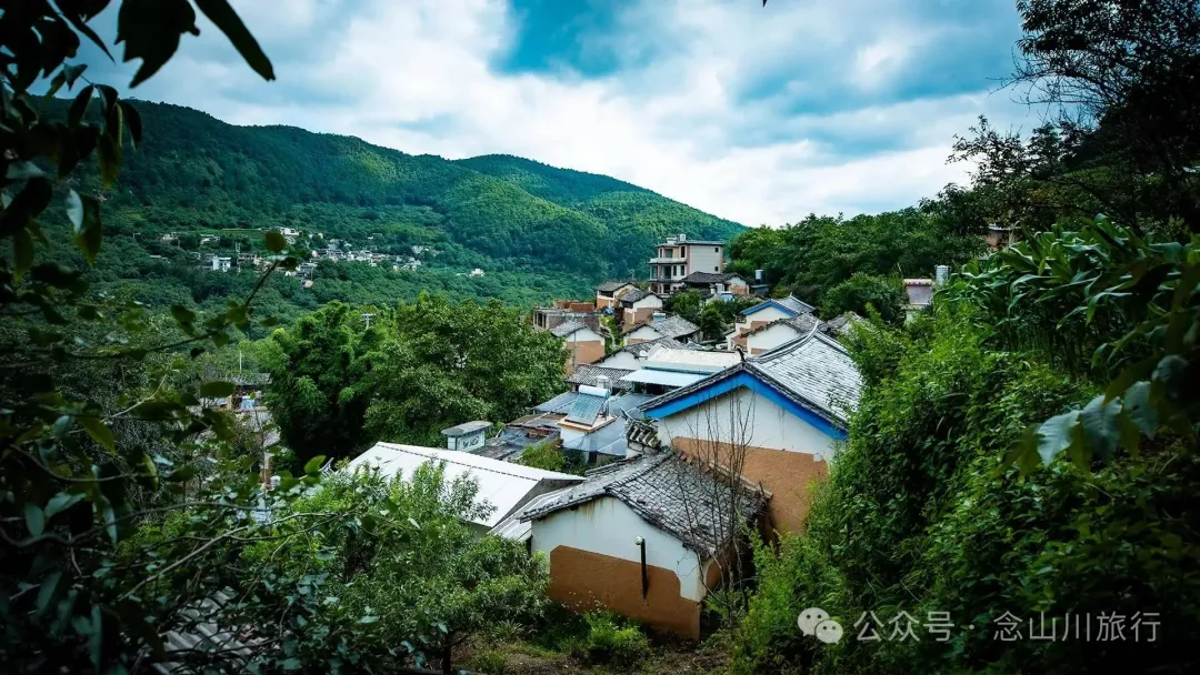 大理南涧宝华镇饶家村:层峦叠嶂间的隐逸山居生活 - 第2张 - 念山川旅行 大理南涧宝华镇饶家村:层峦叠嶂间的隐逸山居生活 - 第2张