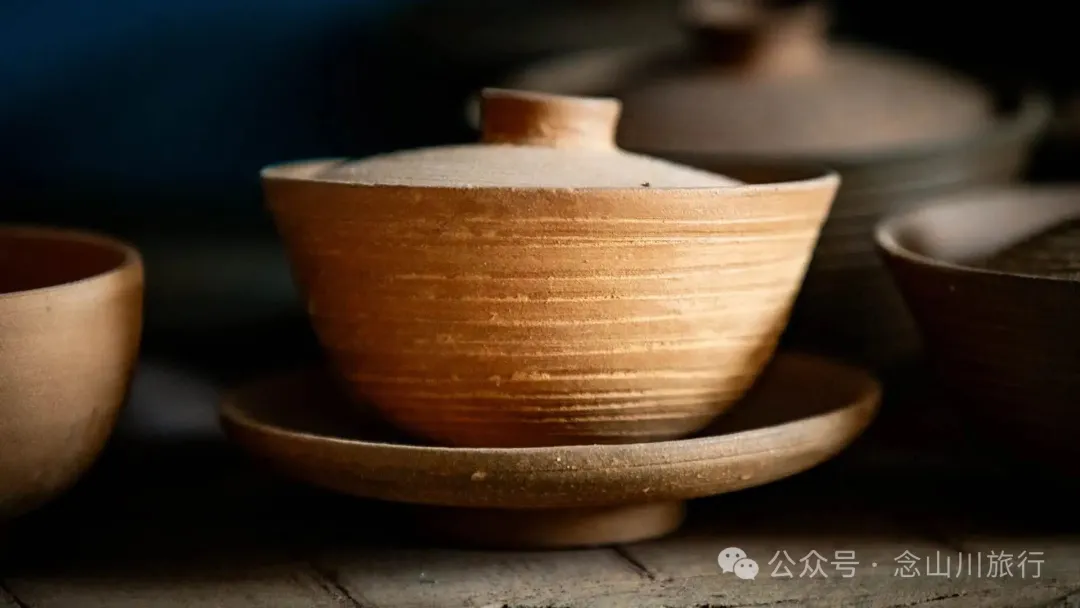 普洱景东陶缘居土陶制作技艺非遗工坊:乡愁是待烧的陶坯,理想是第四道茶汤 - 第3张 - 念山川旅行 普洱景东陶缘居土陶制作技艺非遗工坊:乡愁是待烧的陶坯,理想是第四道茶汤 - 第3张