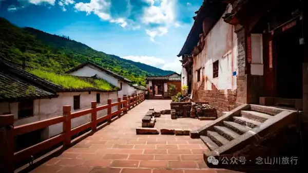 大理云龙和平古村:古建无恙,石板无尘,游客无踪