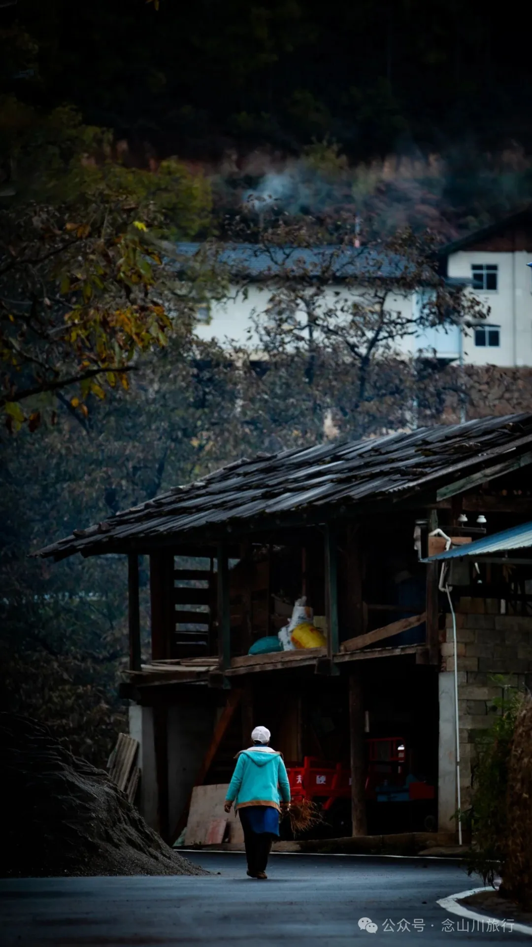 静坐云间的藏族村落，深秋偏遇一场烂漫花开 - 第6张
