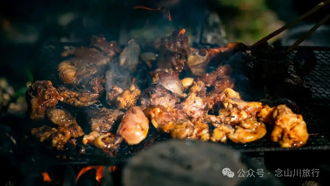 户外烧烤、爱笑的羔羊、贴膏药的小猪，秋意浓浓的微风山谷，山野里的朝九晚五全是干货 - 第2张