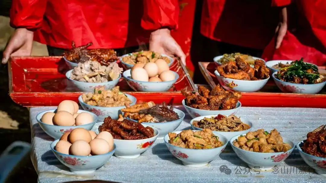 云南巴珠村藏族喜宴上的传统美食 - 第23张