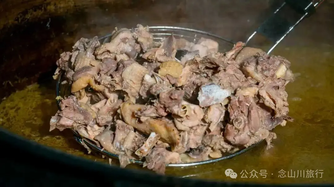 云南巴珠村藏族喜宴上的传统美食 - 第8张