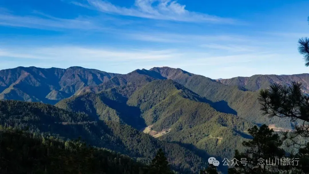 冬日小确幸：躺在遥望金沙江和塔城的山顶牧场晒一天太阳 - 第6张