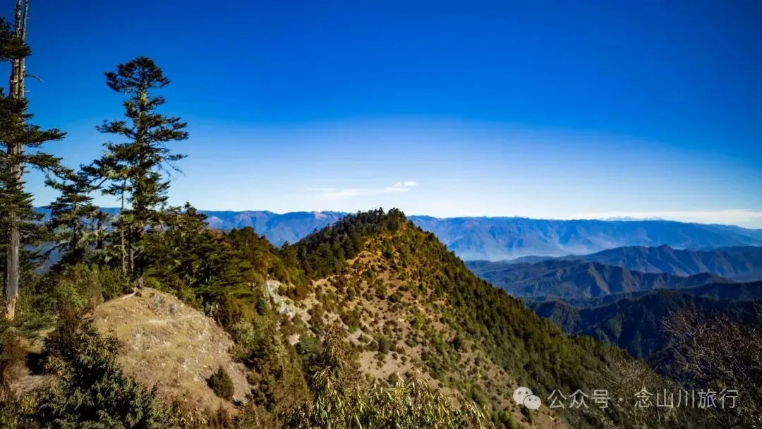 10公里翻山路的艰辛，结束于山顶牧场的小木屋——记徒步格瓦木大环线之旅 - 第14张