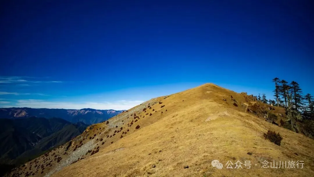 10公里翻山路的艰辛，结束于山顶牧场的小木屋——记徒步格瓦木大环线之旅 - 第16张