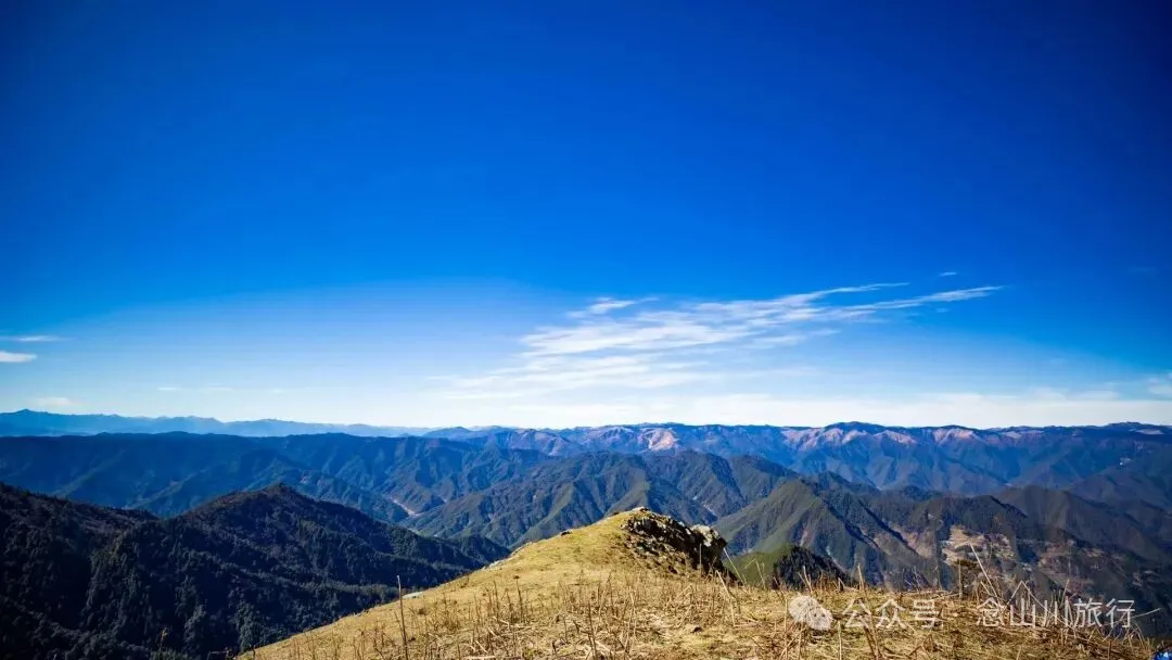10公里翻山路的艰辛，结束于山顶牧场的小木屋——记徒步格瓦木大环线之旅 - 第18张