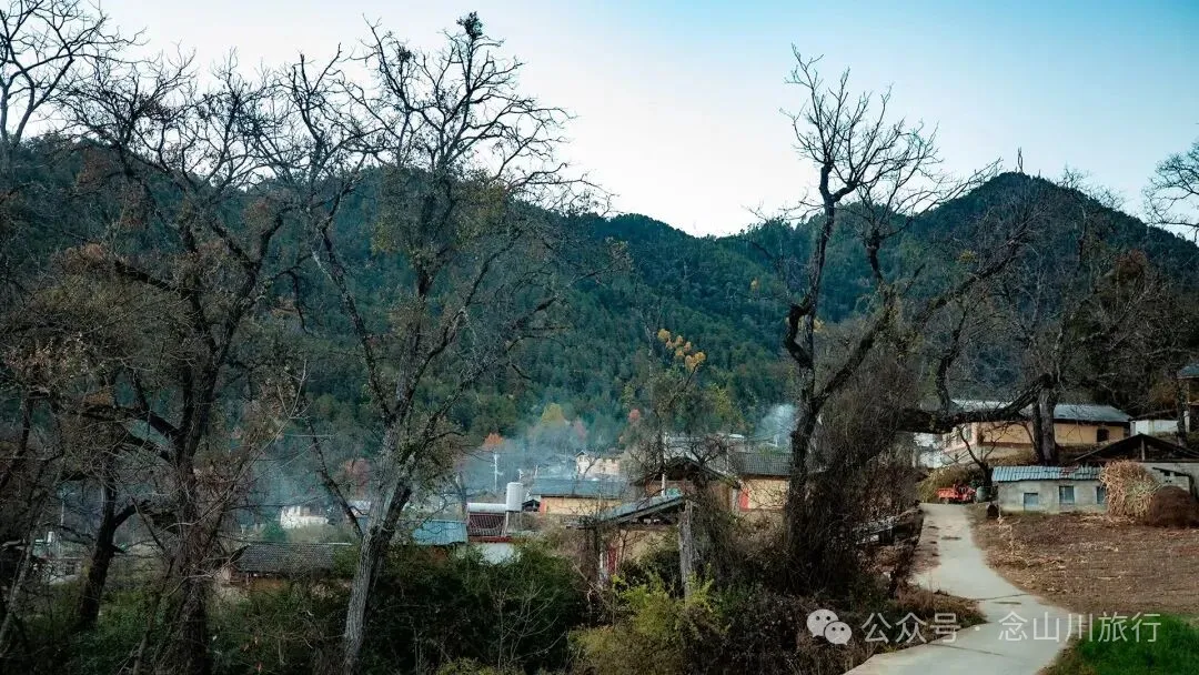 10公里翻山路的艰辛，结束于山顶牧场的小木屋——记徒步格瓦木大环线之旅 - 第5张