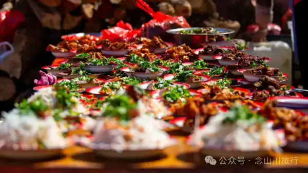 大理巍山彝族婚礼上的传统美食:香而不辣,油而不腻