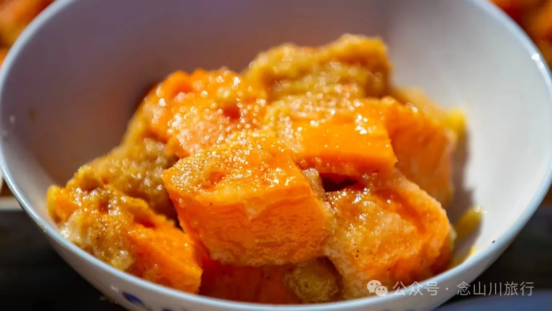 大理巍山彝族婚礼上的传统美食：香而不辣，油而不腻 - 第31张