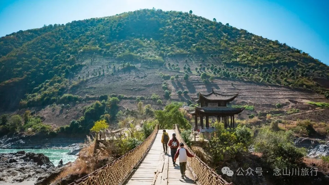 保山怒江大峡谷上的百年双虹桥和路边的网红咖啡 - 第4张