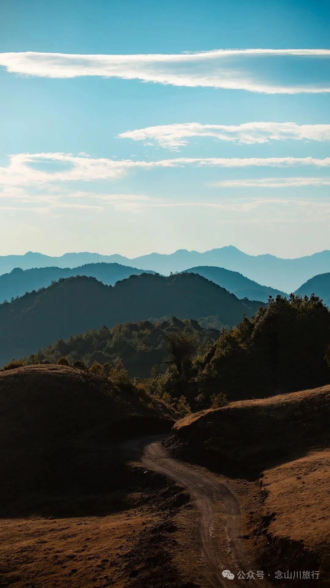 大理南涧无量山镇太平山风光:记一次被大风刮跑的露营经历 - 第15张