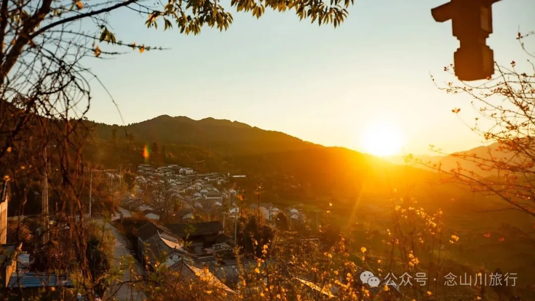 大理南涧无量山镇太平山风光:记一次被大风刮跑的露营经历 - 第16张